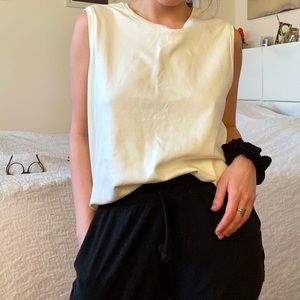 SOLD✌🏼Vintage LL Bean sleeveless layering shirt